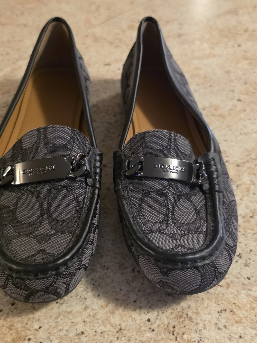 Coach Women's Olive Signature Black And Gray Monogram Loafers Size 8B